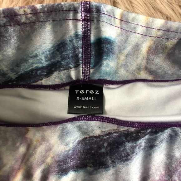 Terez Amethyst Crop Leggings - Picture 3 of 3